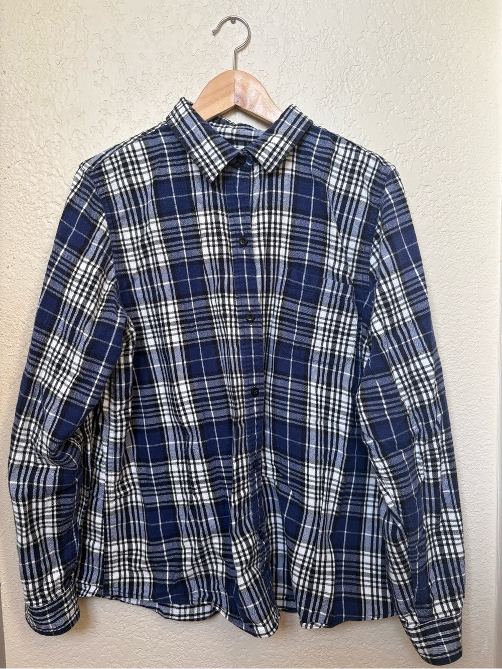 L.L. Bean 100% Cotton Relaxed Fit Flannel  Button Down Shirt Blue White Plaid